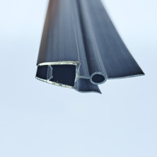 Нижний силиконовый уплотнитель UNO-195-P-1-100-C-NERO