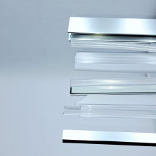 Пристенный профиль с силиконовыми уплотнителями